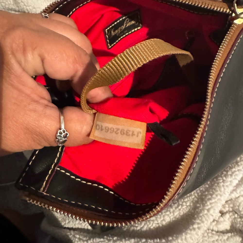 Dooney & Bourke Black Teagan - Picture 4 of 8